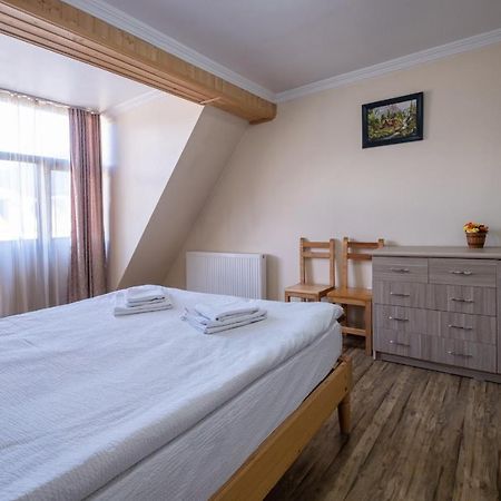 Mestiatour Guest House Bagian luar foto
