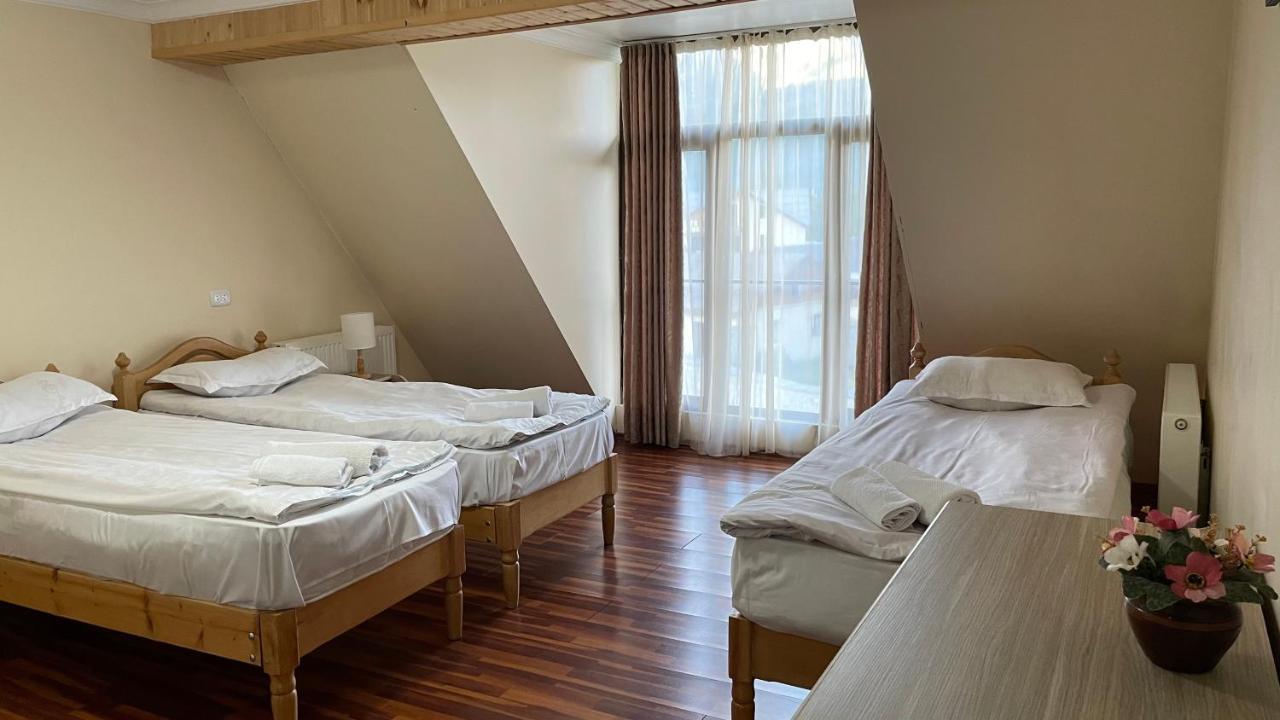 Mestiatour Guest House Bagian luar foto
