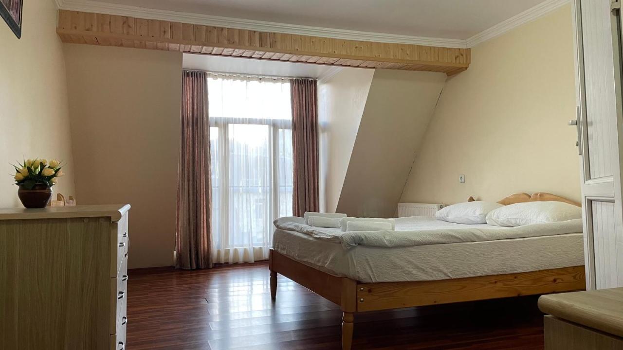 Mestiatour Guest House Bagian luar foto