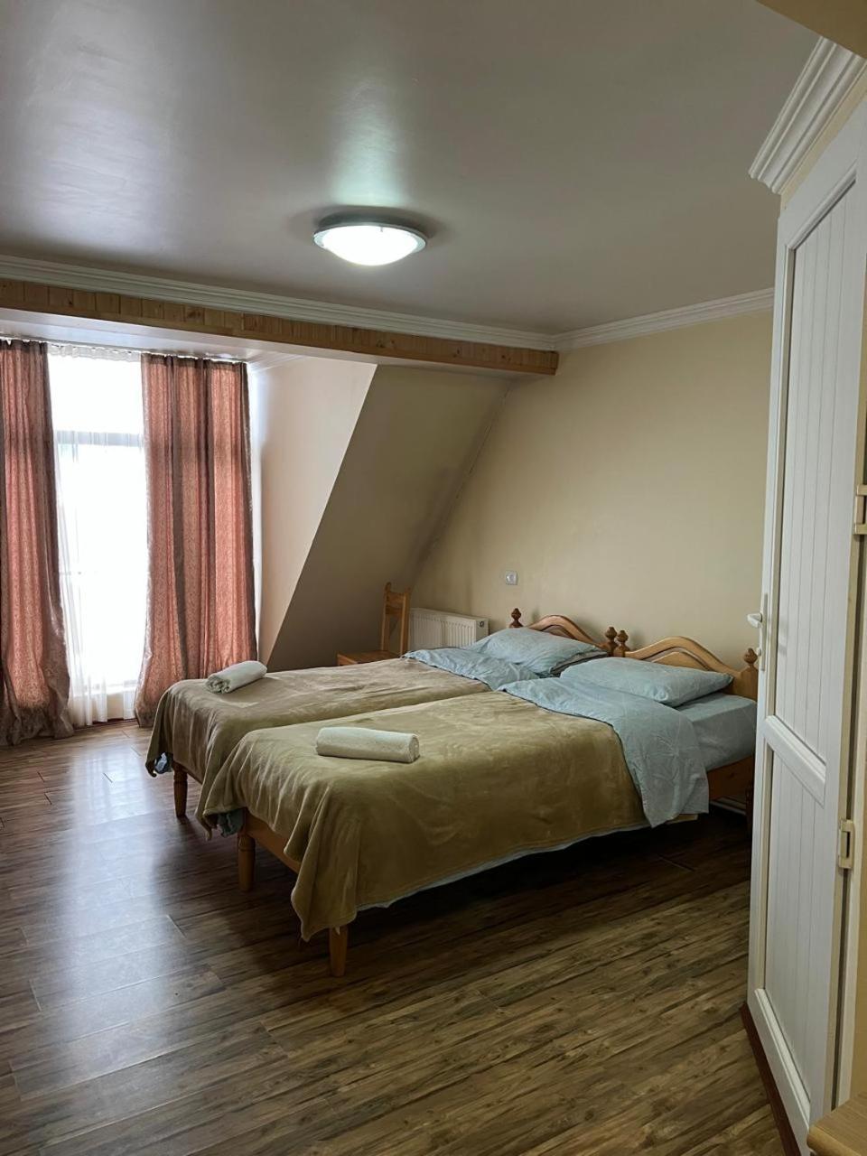 Mestiatour Guest House Bagian luar foto